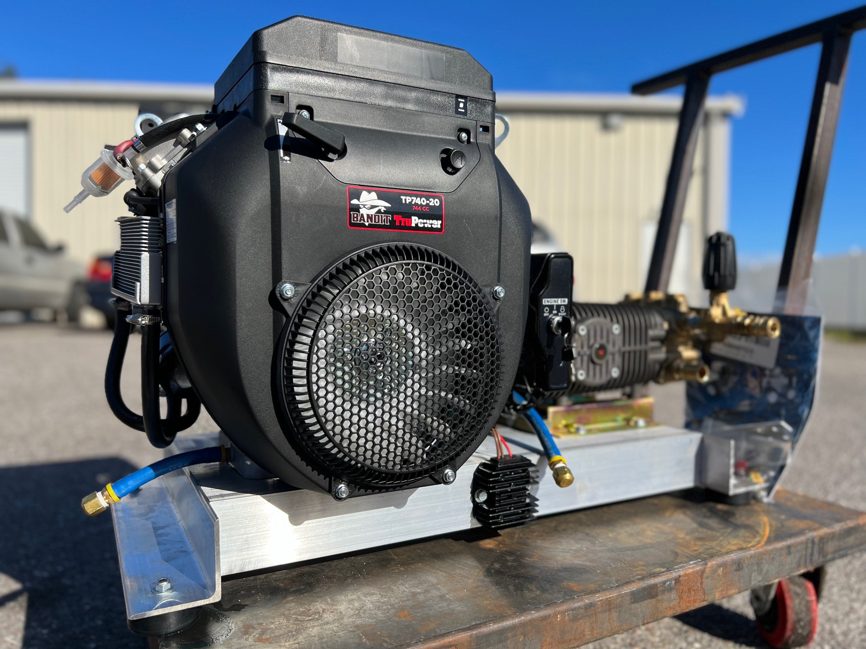 B-K8040TCX Bandit 8gpm at 4000psi True Power 744CC Engine with Comet Pump