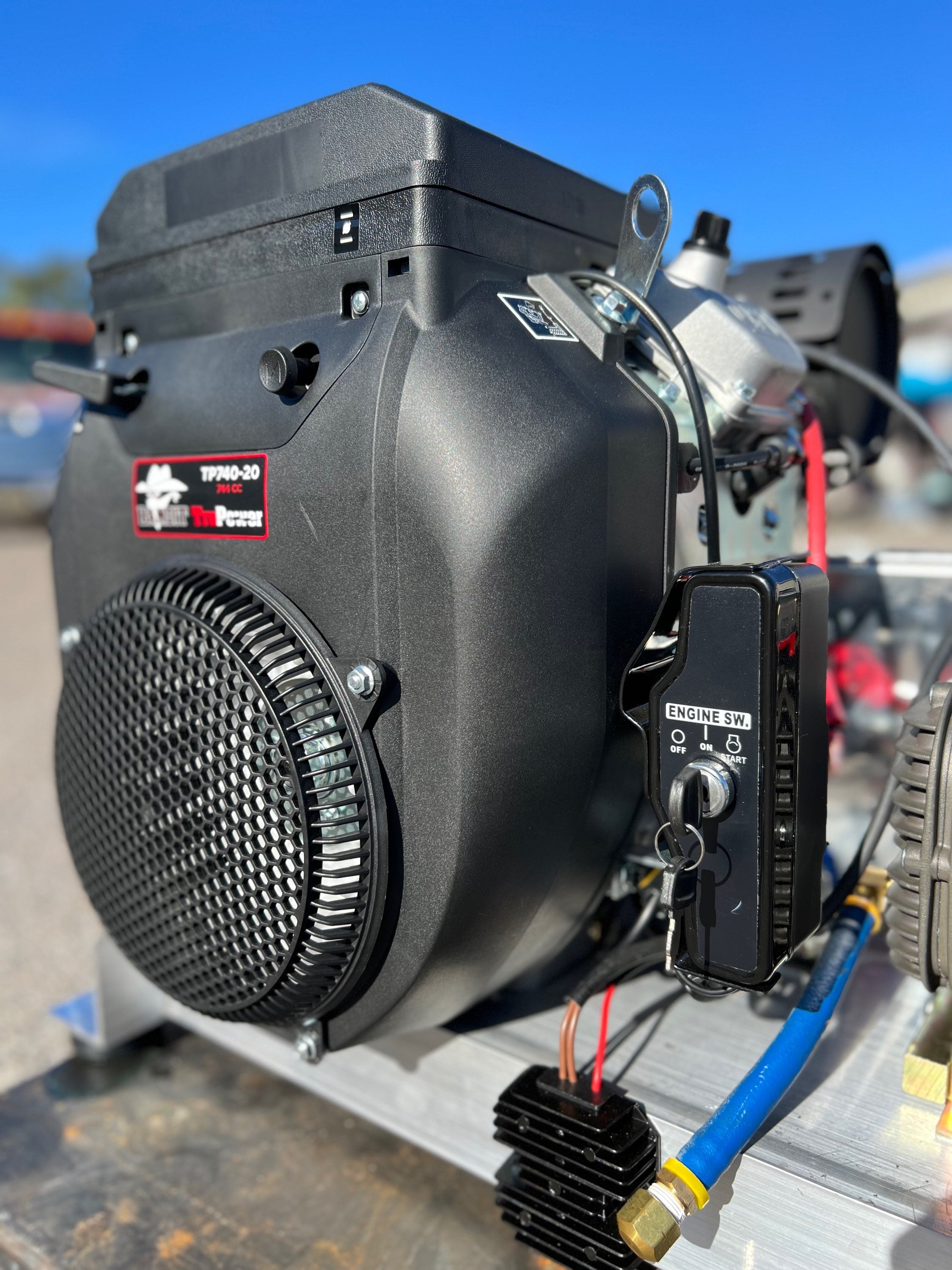 B-K8040TCX Bandit 8gpm at 4000psi True Power 744CC Engine with Comet Pump