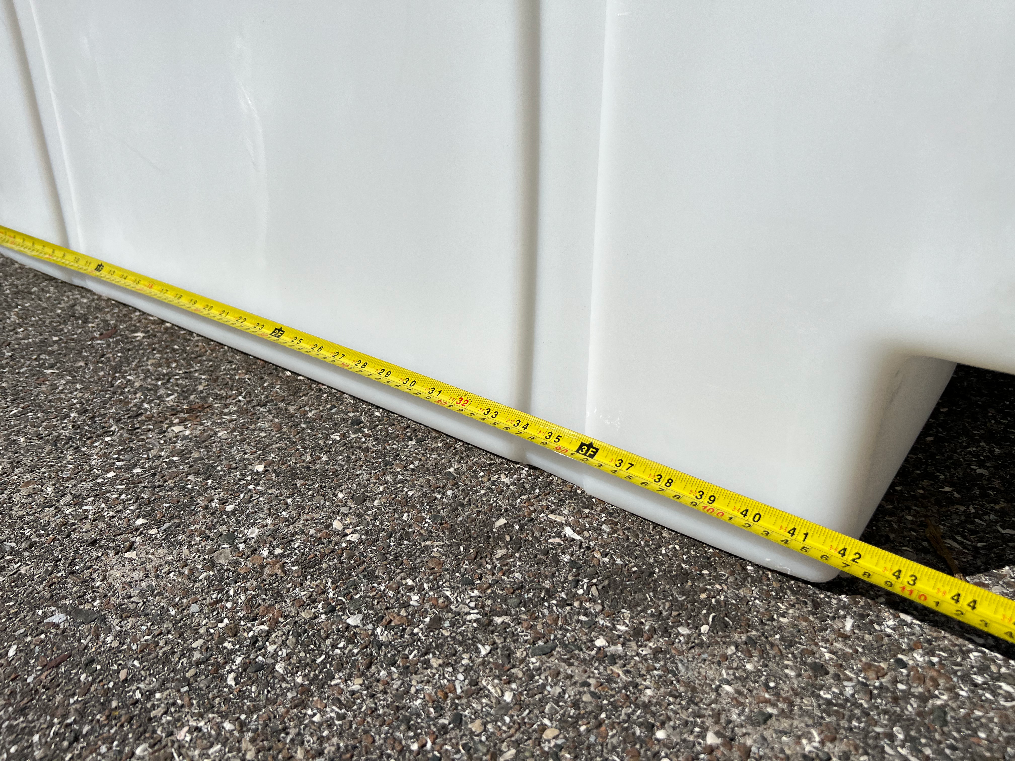 100 Gallon Vertical Tank