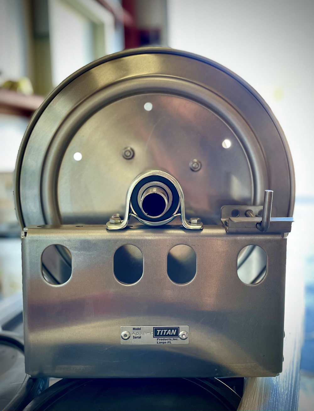 4018-6E Titan Electric Reel 18in with 1in Manifold