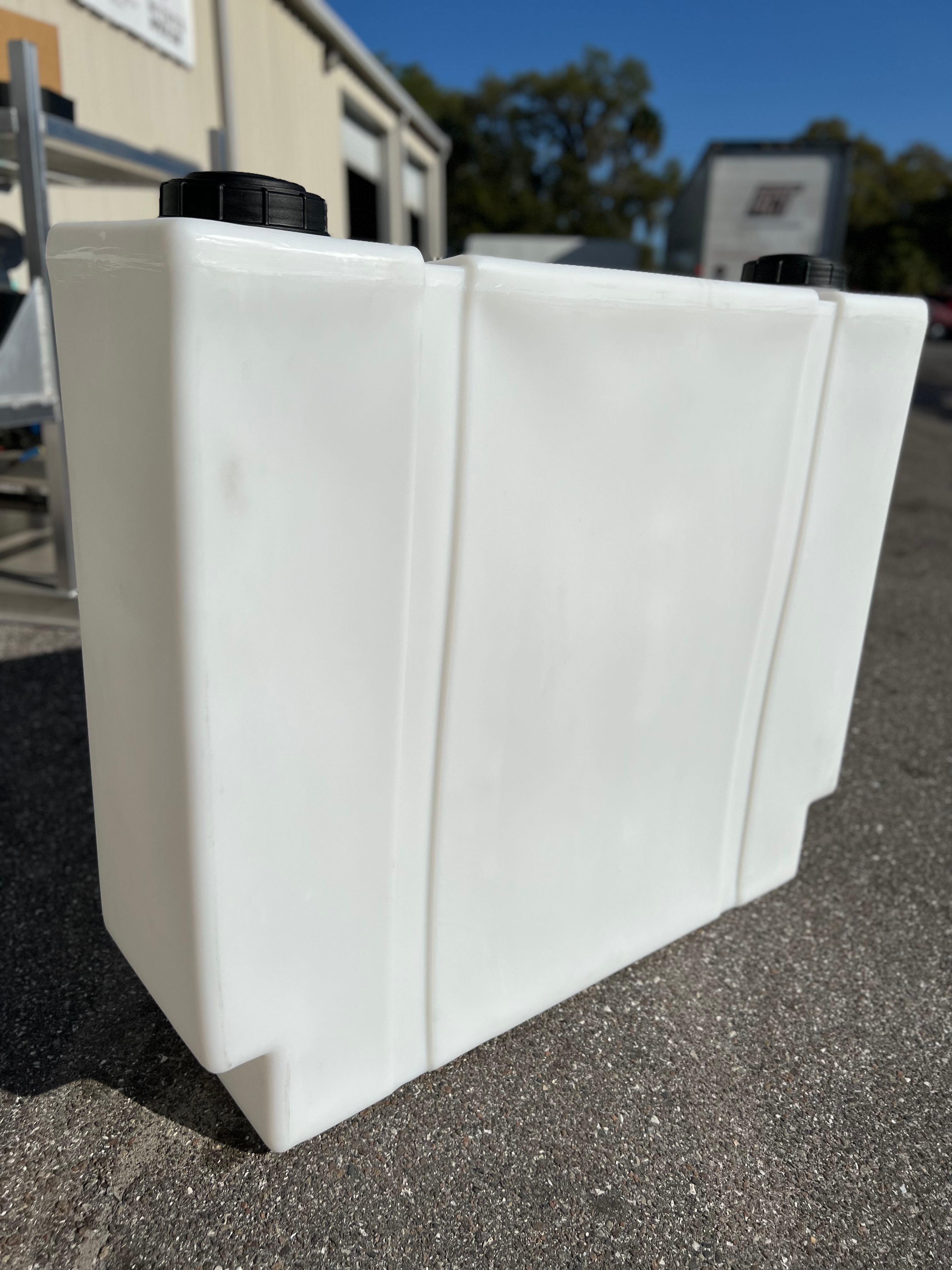 100 Gallon Vertical Tank