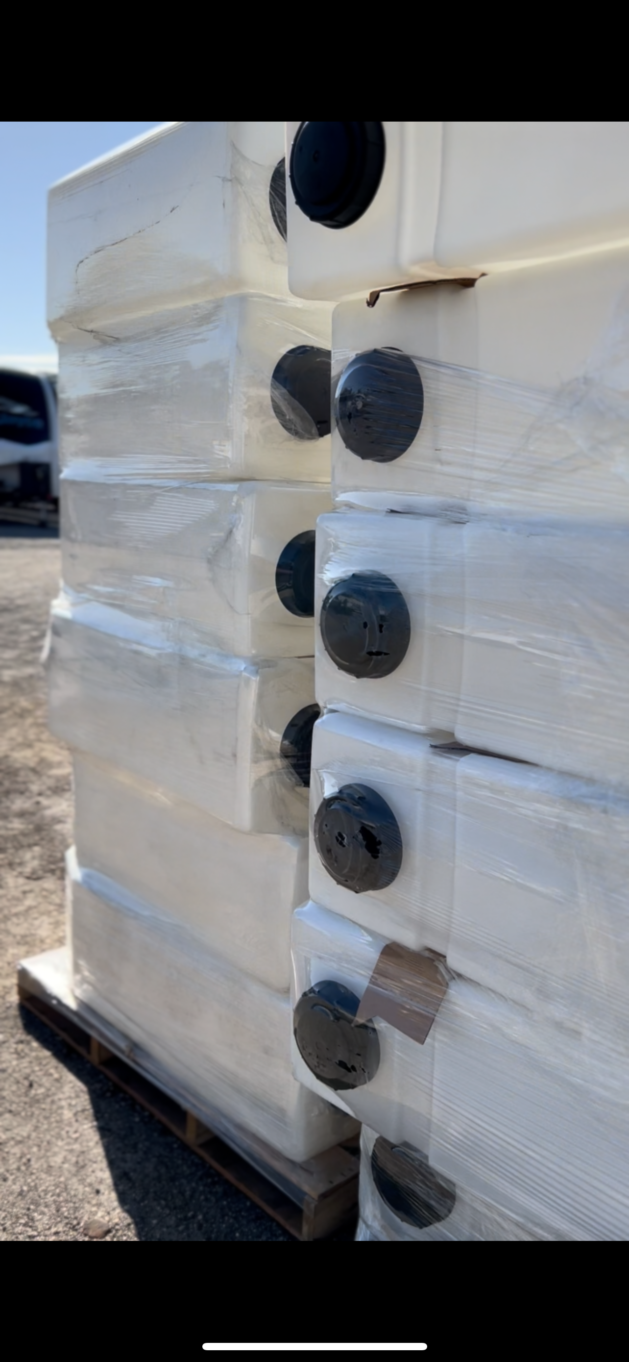 100 Gallon Vertical Tank