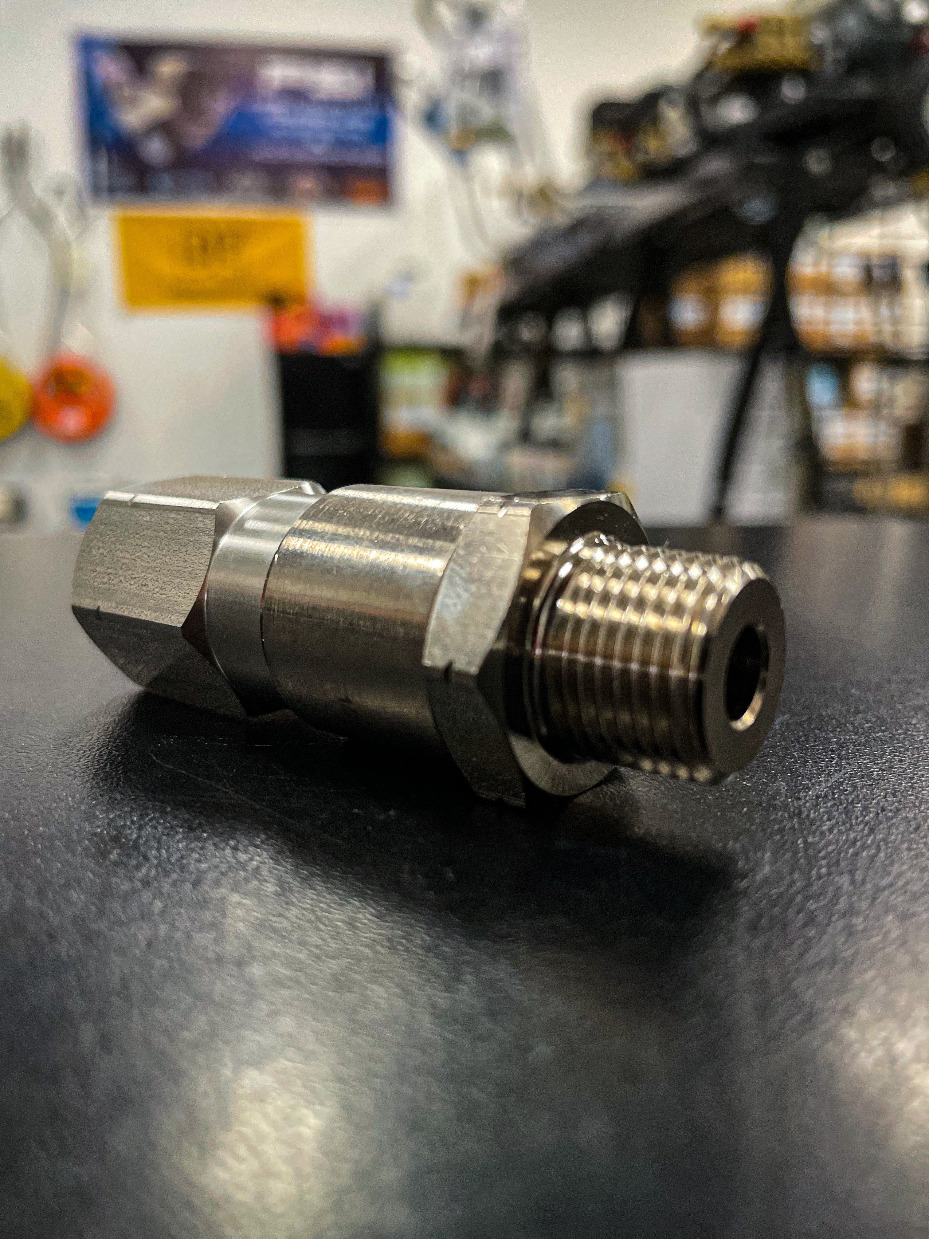 Mosmatic High Pressure Swivel 3/8M x 3/8F