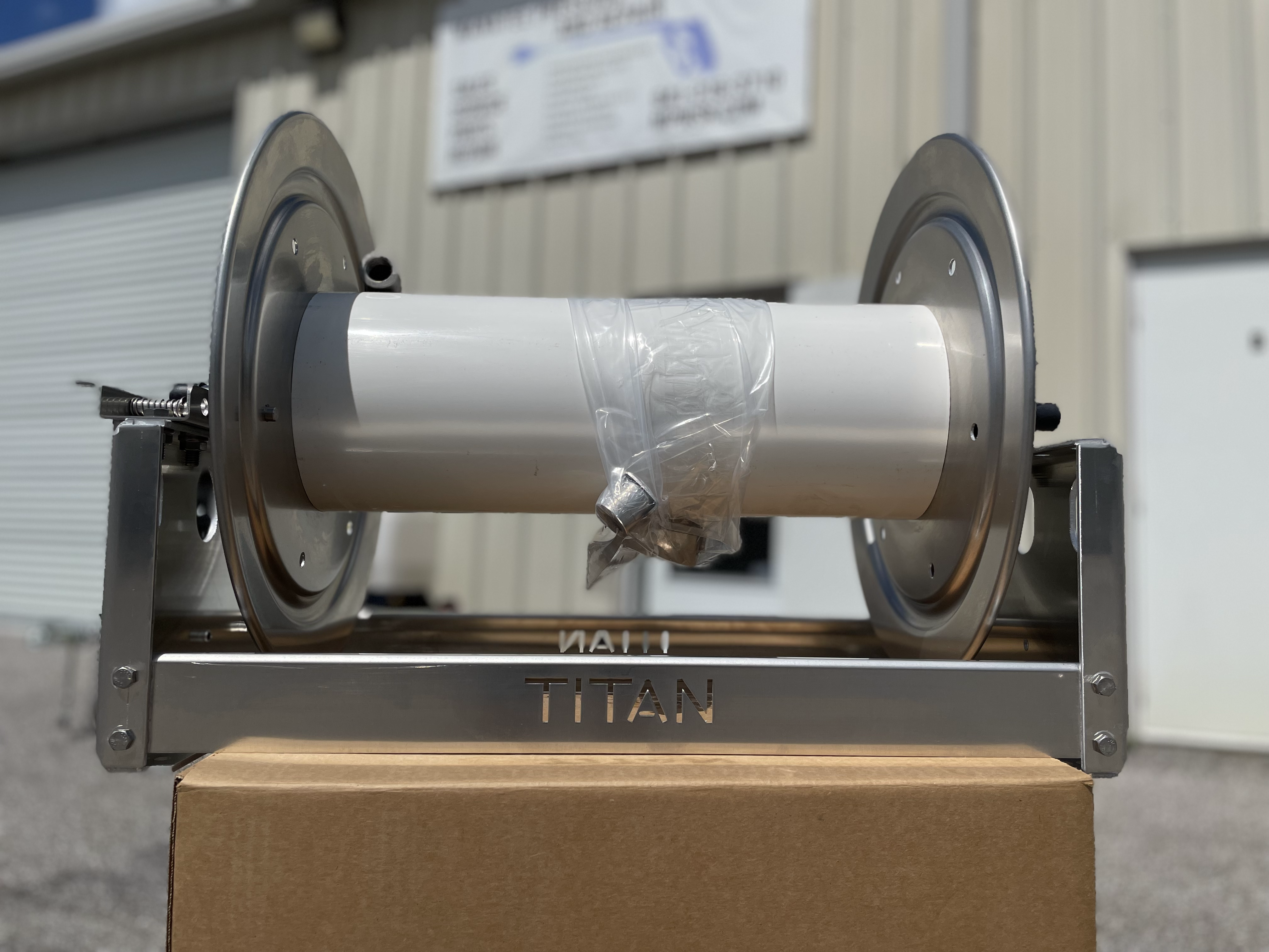Bandit Reels 18" Commercial Aluminum Soft Wash Hose Reel – AE4002 By Pressure Systems Innovations