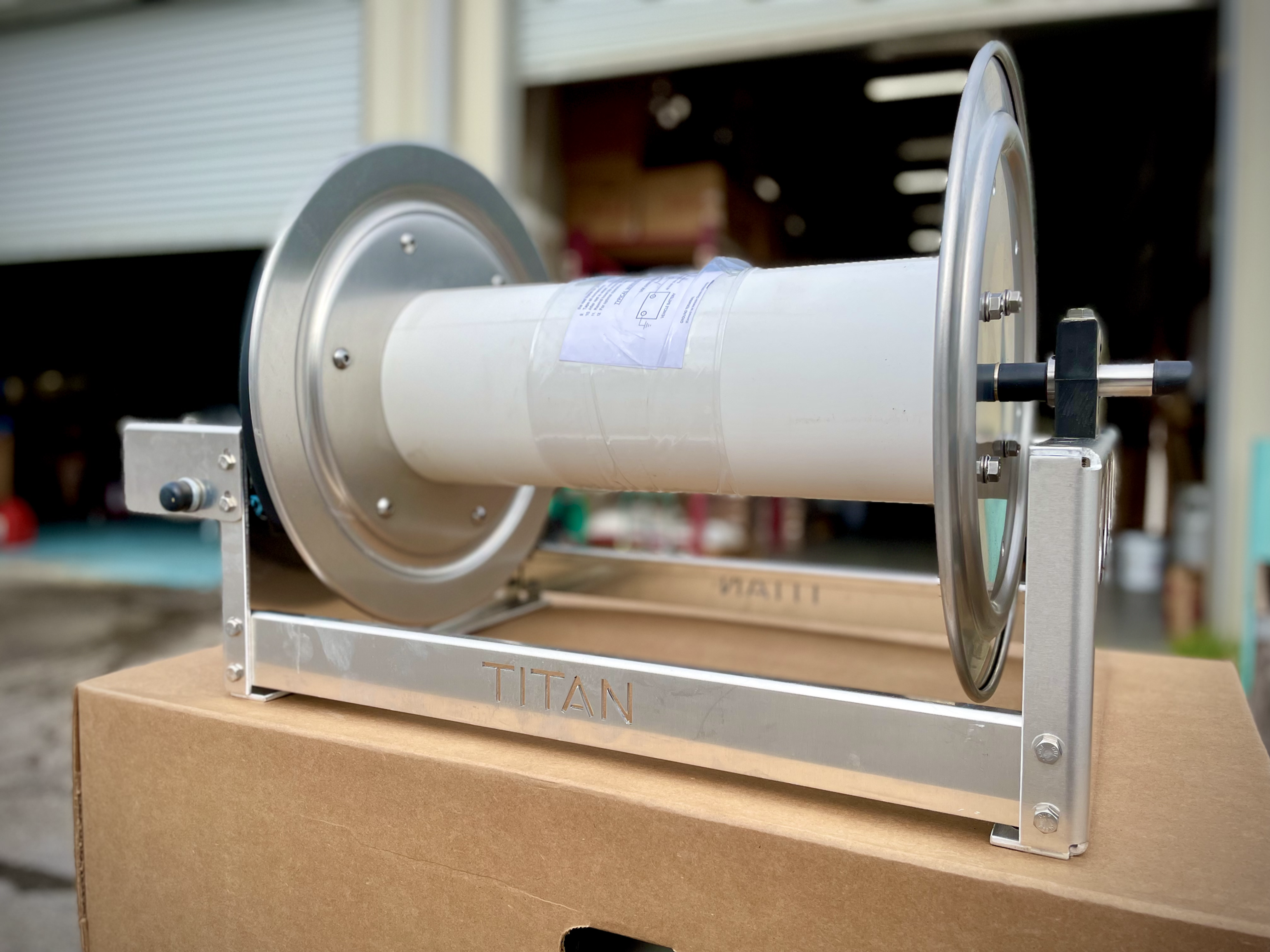 Titan 4318ES 18" Electric Hose Reel