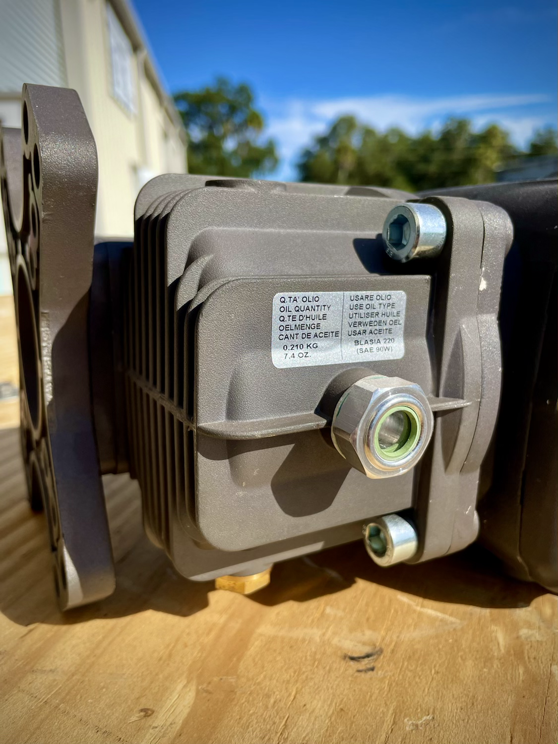 5.5GPM AR Pump Gear Box Assembly