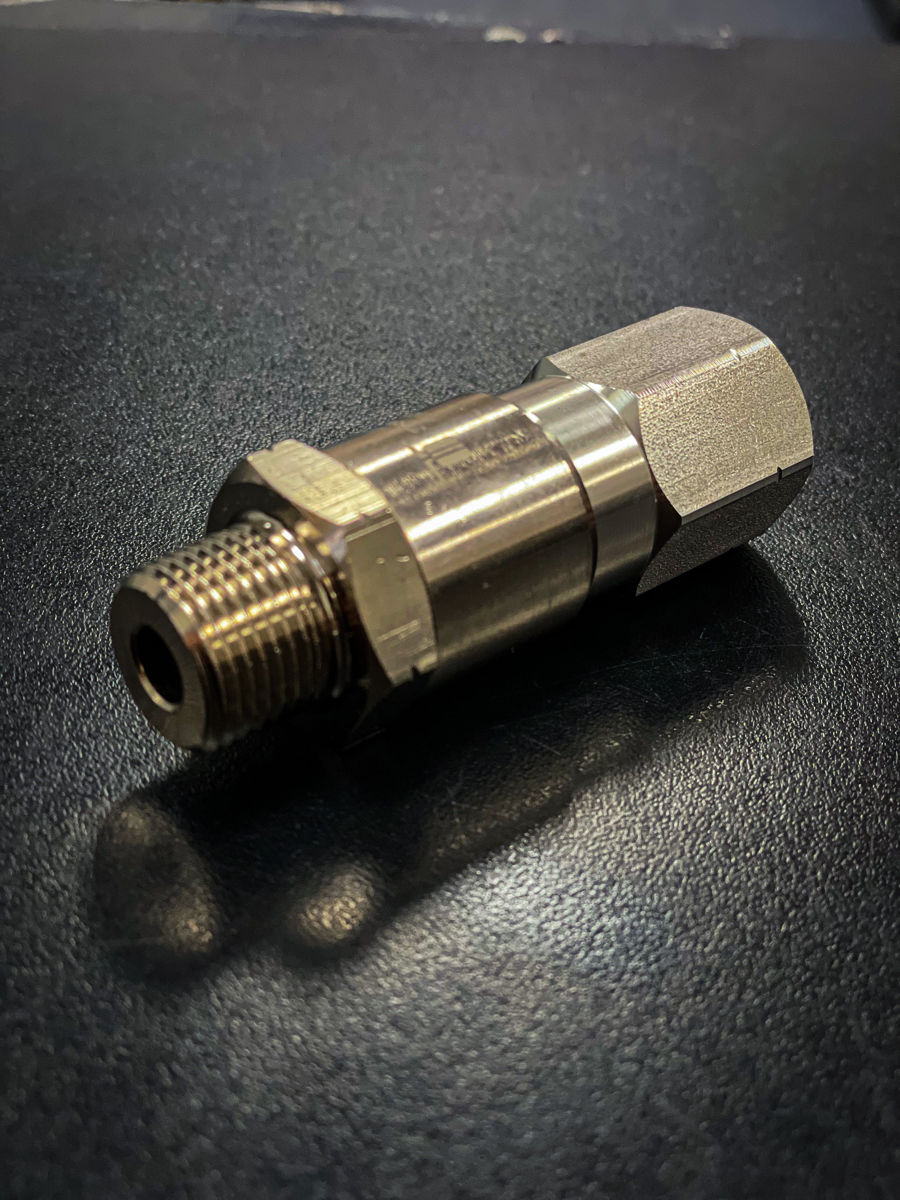 Mosmatic High Pressure Swivel 3/8M x 3/8F