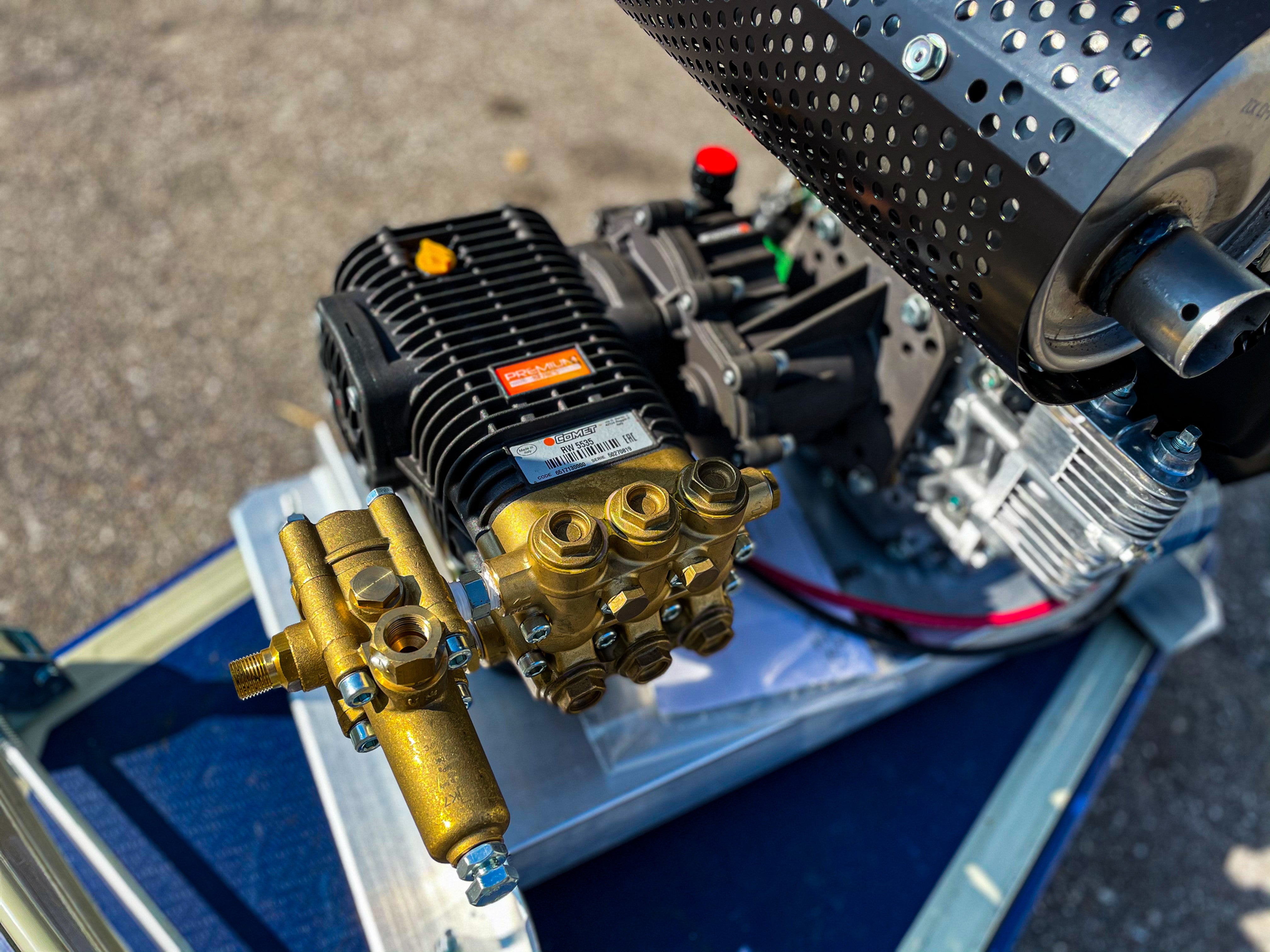 MGD-5535HC: 5.5GPM at 3500psi Manatee Gear Drive Honda GX630 Comet Pump